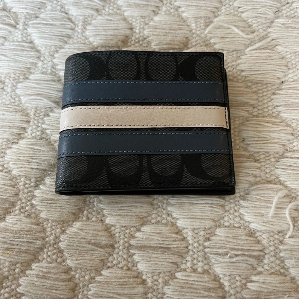 NWOT COACH Slim Billfold Wallet With Varsity Stripe 3004